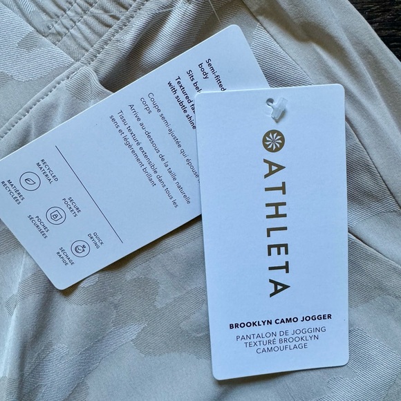 NWT Athleta Brooklyn Jogger Pants 26 Tan Camo New with Tags $98 - Picture 5 of 11